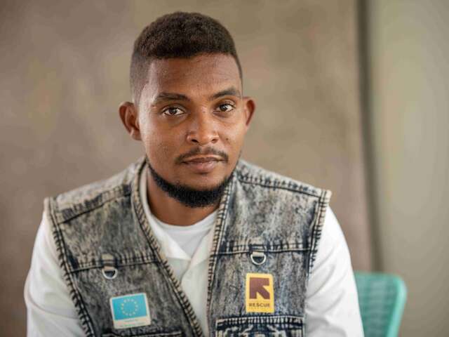 For Mogahed, now in Gedaref, returning west is impossible. With no internet access, he remains uncertain about the situation of the family members still there. 